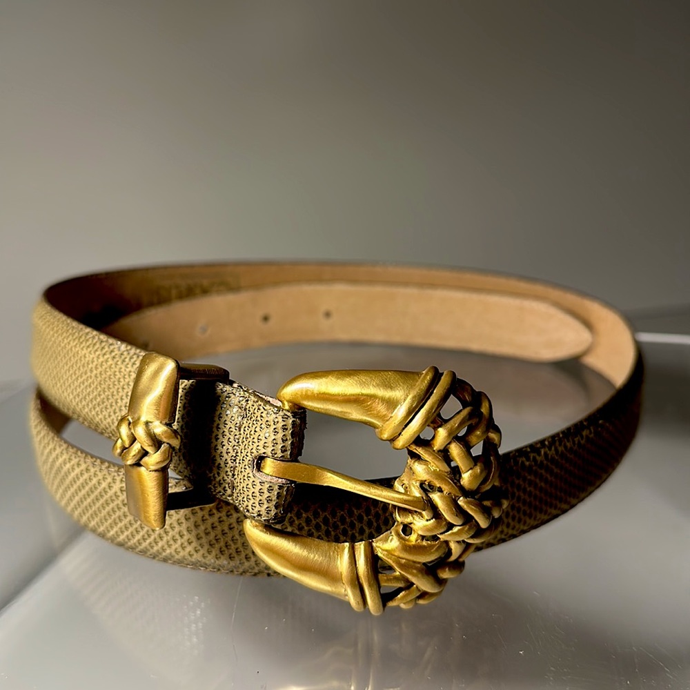 NWOT Belt CARLISLE M